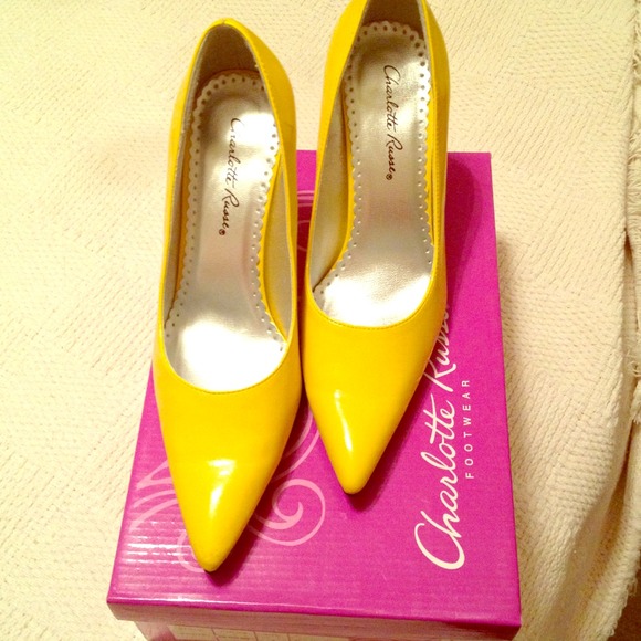 💥2nd Reduction💥 Neon Yellow Patent Heels