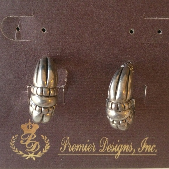 Premiers Designs La Vista earrings