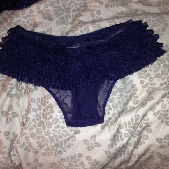 Sold - Picture 3 of 3