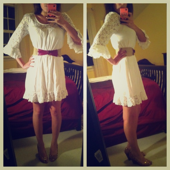 Beautiful white lace trim Moda International dress