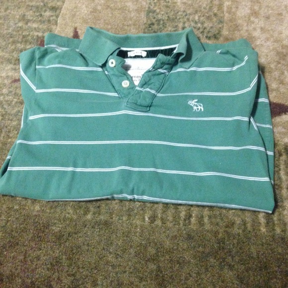 Men Abercrombie polo - Picture 2 of 4