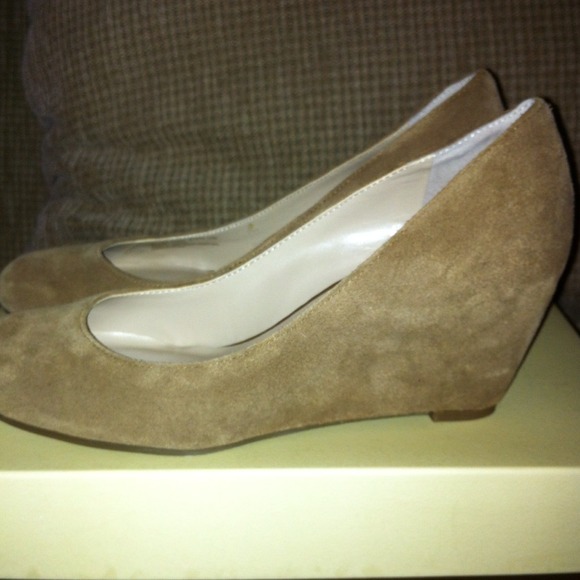 Franco Sarto Suede wedges 6.5