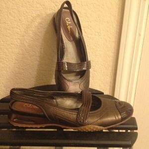 Cole Haan and Nike Air casual sneaker shoe