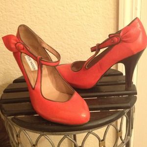 Steve Madden Coral Pump