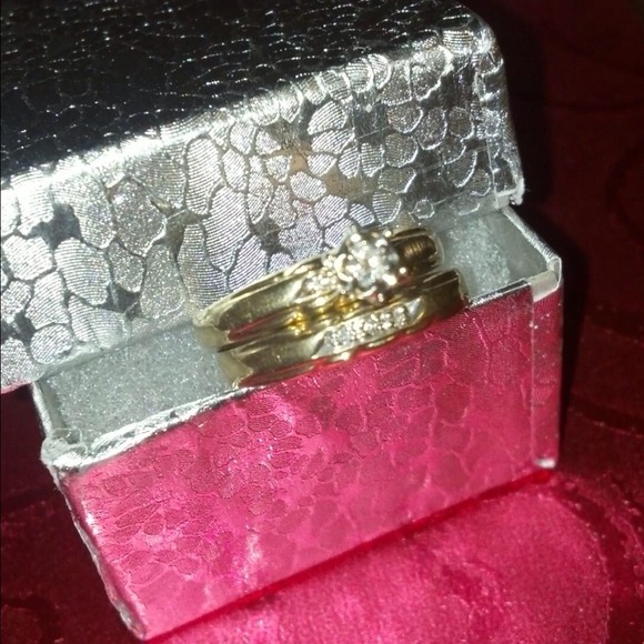 DIAMONDS and GOLD have I none.....wedding set!!!
