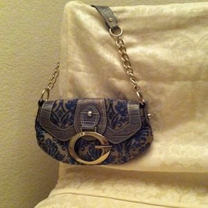 ✂💲Chabby Chic Guess Purse. WAS $20