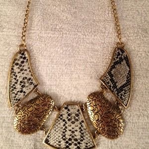 TRADED!snake print and antique gold style necklace