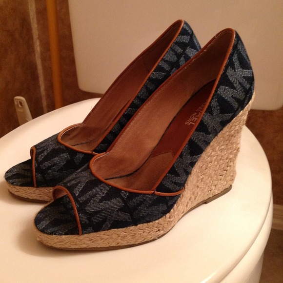 🚫TRADED🚫Micheal Kors Denim Rope Wedges