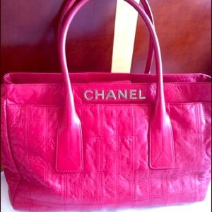 CHANEL Lax Red Leather Jumbo Tote Bag 15" - $1600