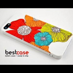 Really cute bright floral drawing. Fits iPhone 5.