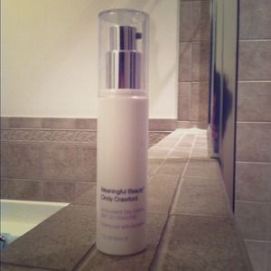 Meaningful Beaty Cindy Crawford day creme