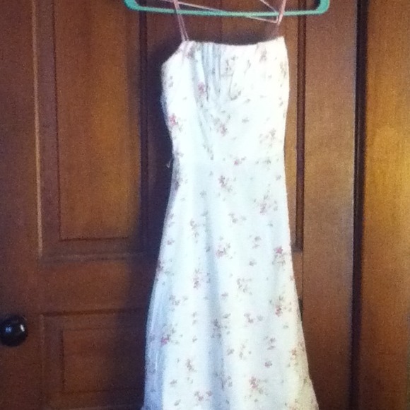 Teenage girls dress.
