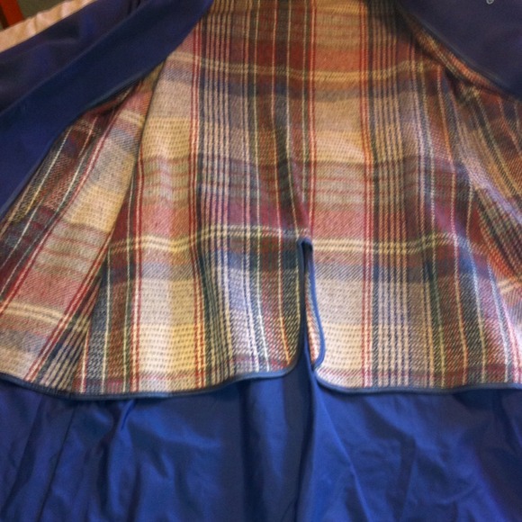 🚩REDUCED🚩Trench Coat - Picture 2 of 4