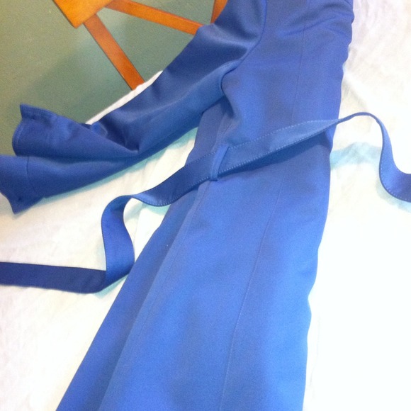 🚩REDUCED🚩Trench Coat - Picture 4 of 4