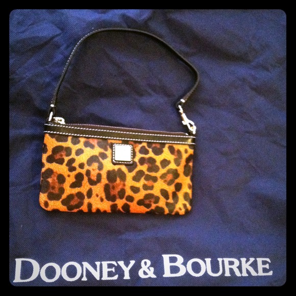 Small D&B hand purse