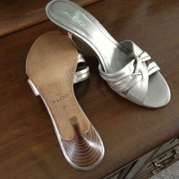 ⚡Last Chance!⚡NWOT Aldo heels!👠 - Picture 3 of 3