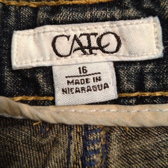 Sold - Picture 3 of 3