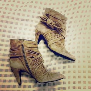 Aldo grey suede ankle boots