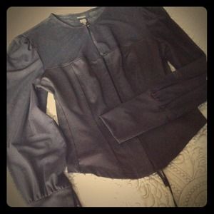 💢SOLD💢Beautiful corset style blouse!