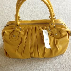👌👌SOLD!!!👛👛 Yellow Nine West Handbag