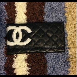 Bundle for @queenmoney