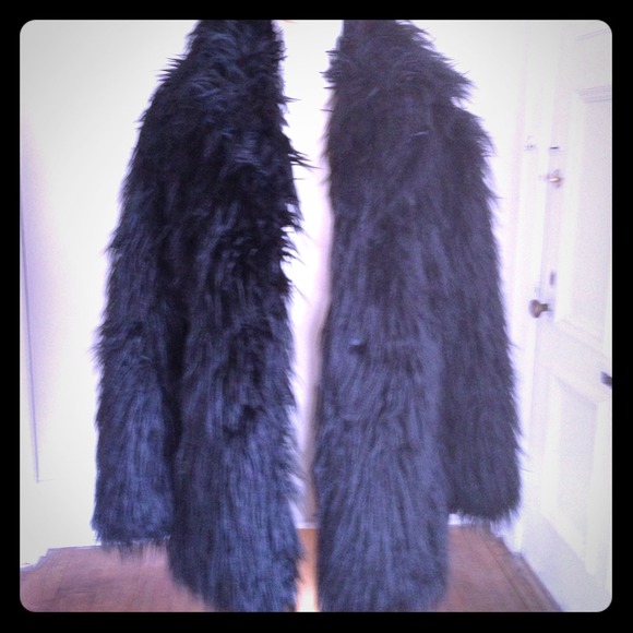 SOLD AS BUNDLE 2... VINTAGE shaggy snuggle coat M
