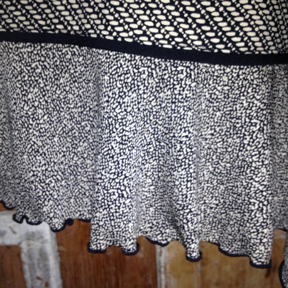 Xl ankle length shirt. - Picture 2 of 3