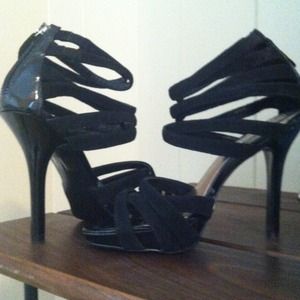 Steve Madden black suede heels