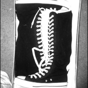 Knee- high sneakers/boots