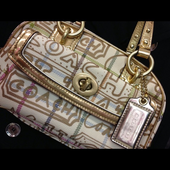 Authentic COACH - Picture 2 of 3