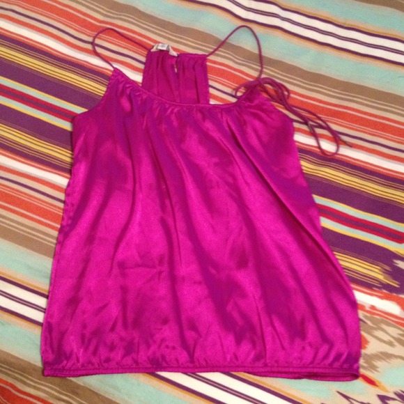 *****SOLD***** Fuchsia Racerback Top - Picture 2 of 2