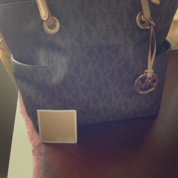🌟Michael Kors tote