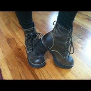 Women's Sketcher boots