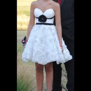 Tony Bowls Size-0 Prom/Party Dress