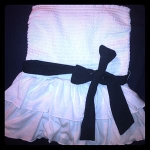 Hollister strap less shirt with ruffles!