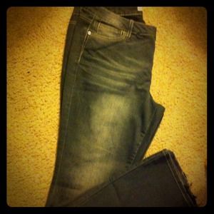 💢SOLD💢Denim Jeans stretchy fit!