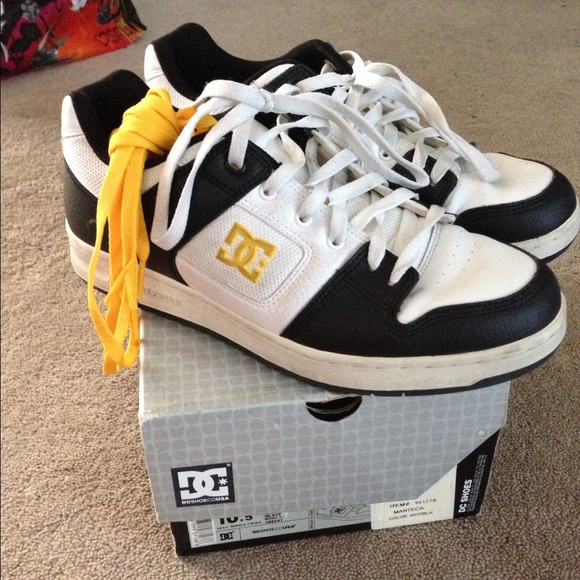 Mens dc skate shoes
