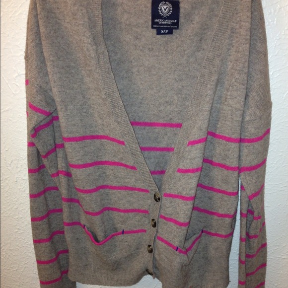 -TRADED- American eagle sweater