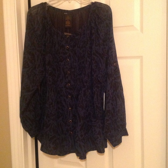 Bundle-Blue and Black Top and paisley cardigan
