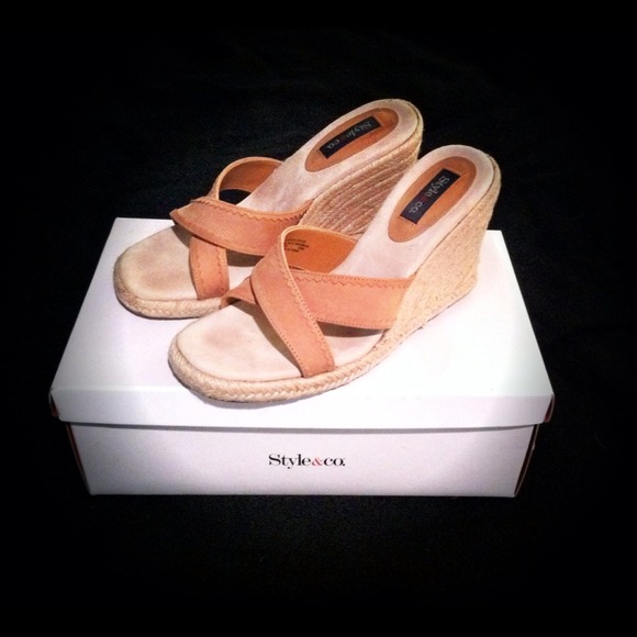 New in Box Style&co. Camel Espadrills - Picture 3 of 3