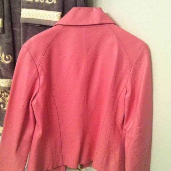Pink leather jacket - Picture 2 of 2