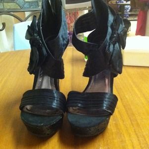 Black sparkle wedges