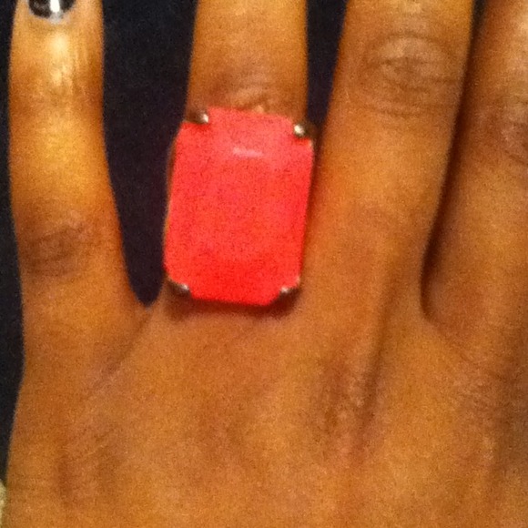 Pink ring - Picture 2 of 2