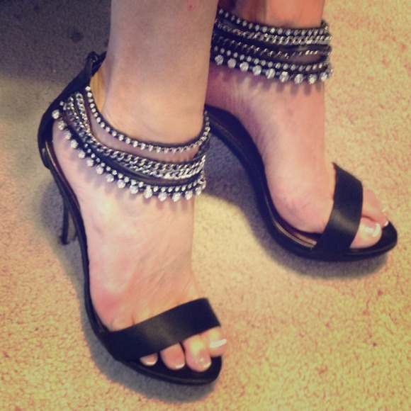 Black party shoe. Size 9