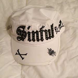 *Traded*!! Sinful hat from buckle