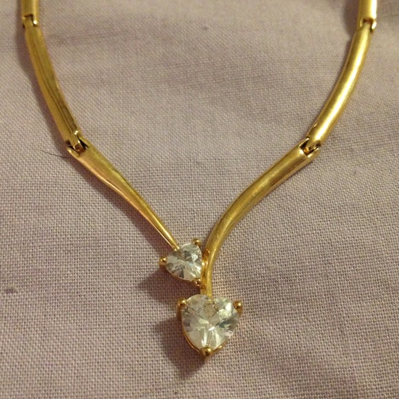 Goldtone necklace with triangle stones