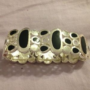 Black and silvertone bracelet