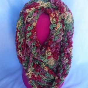 Chunky round infinity scarf