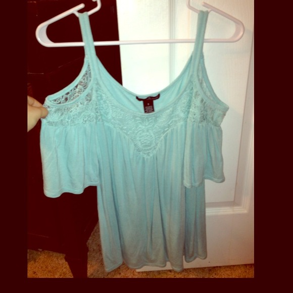 ⛔⛔SOLD in bundle⛔⛔Willi Smith Top