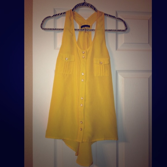 ⛔⛔SOLD in bundle⛔⛔Yellow High-Low Chiffon Top